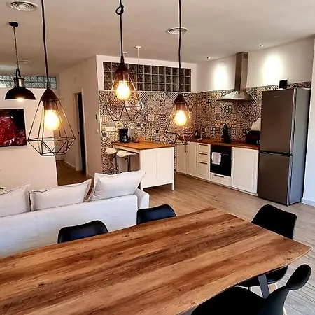 Mayco Lovely I Apartment *