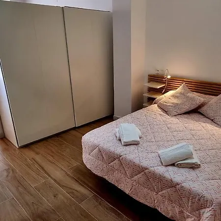 Mayco Lovely I Apartment *